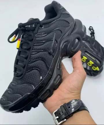 TN Plus Sneakers